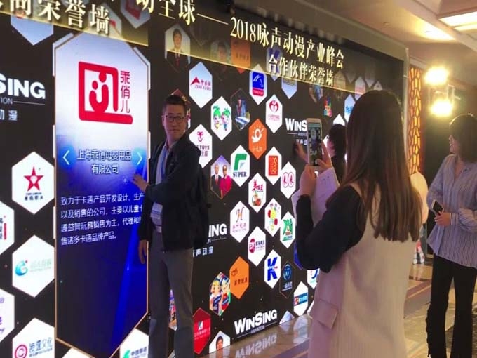 青島燈光音響租賃,青島演出設備租賃,青島LED屏租賃,青島舞美制作搭建