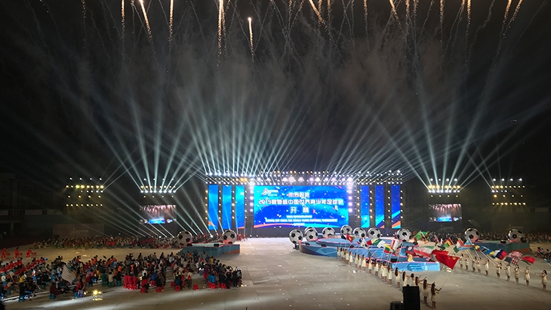 青島燈光音響租賃,青島演出設(shè)備租賃,青島LED屏租賃,青島舞美制作搭建